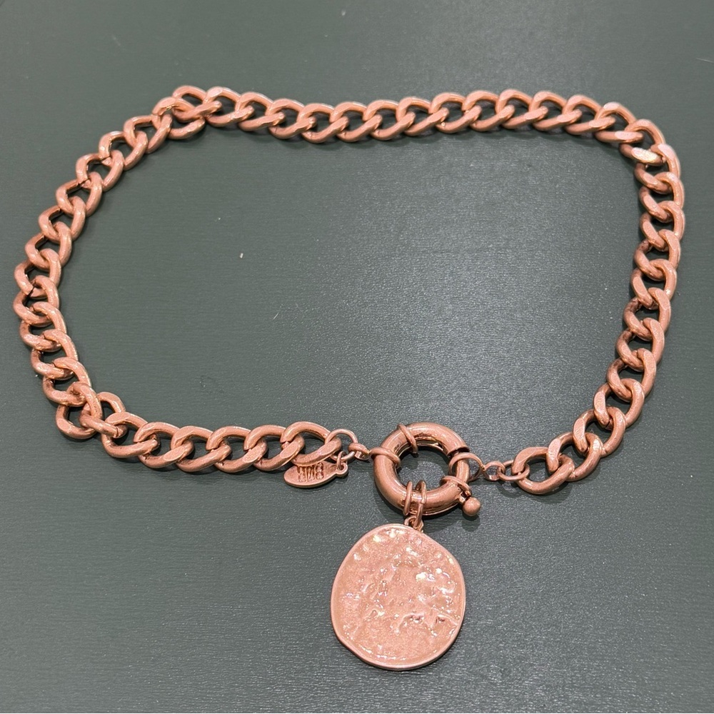8 Other Reasons | Maddison Necklace - Picture 4 of 5